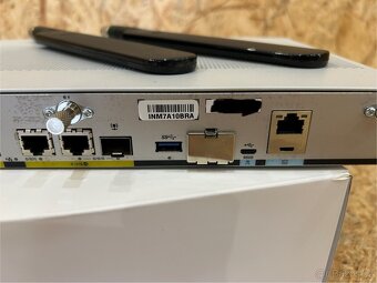 Cisco ISR1100 LTE - 5