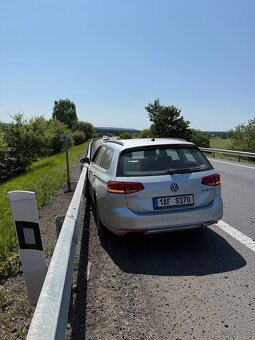 VW Passat B8 Variant 2.0 TDI DSG – po nehodě - 5