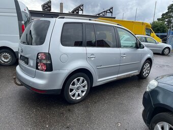 Volkswagen Touran 1,4 TSi NAVIGACE - 5