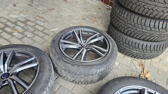 Elektrony 235/55 r19 na Volvo XC90 od roku 2015 - 5