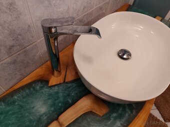 Skříňka z epoxidu - 5