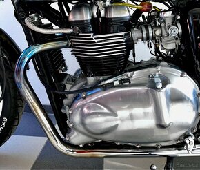Triumph Thruxton 900 - 5