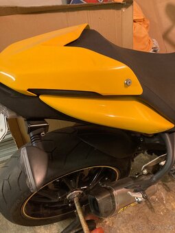 Triumph speed triple 1050 - 5