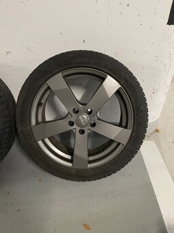 Litá kola Dezent graphite 225/45 R18 na zimních pneu - 5