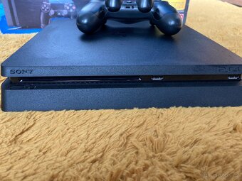 Playstation 4 Slim 1 TB - 5