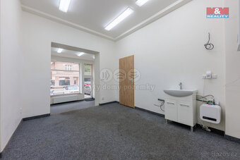 Pronájem obchod a služby, 35 m², Karlovy Vary, ul. Vítězná - 5