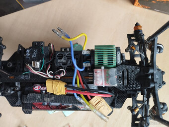 Prodám RC podvozek Carten T 410 R - 5