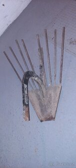 Vyorávač brambor, kola ,osy ,Motor Jikov, příslušenství. - 5