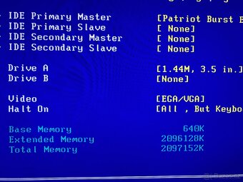 RETRO Biostar, socket 478 + CPU Celeron 2,4 GHz + 2 GB DDR - 5