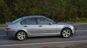 Náhradní díly z E46 316i 318i 320i 325i - - 5