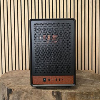 133) Herní PC - R7 9800X3D / 48GB RAM / RTX 5080 / 2TB SSD - 5