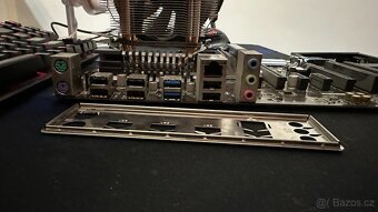 GIGABYTE GA-970A-DS3P + AMD FX-8300 (8C/8T) - 5