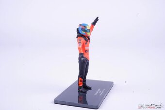 Figurka Oscar Piastri 2024 McLaren, První vítězství - 5