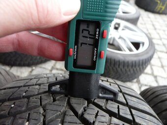 ALU KOLA + ZIMNÍ PNEU AUDI 15" 195/65R15 - 5
