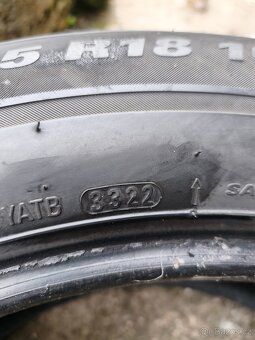 2x Kumho Wintercraft 235/65/R18 - 5