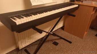 Yamaha P-35 klávesy, digital piano - 5