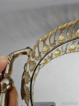 Zrcadlový podnos v kovovém rámu. - 5