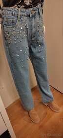 Nové džíny s hroty a kamínky vel. S - 5