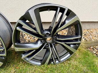 Alu kola Ignite 255/40 R20+letni sada - 5