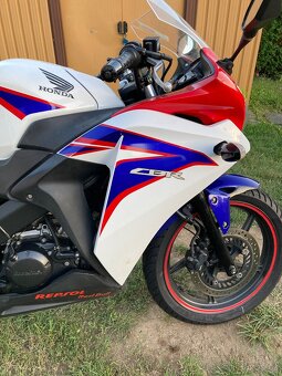 Honda CBR125R 2012 - 5