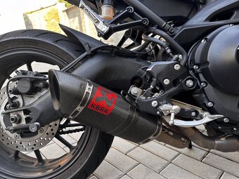 YAMAHA XSR 900 25 Years Edition - 5