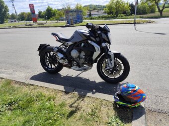 MV AGUSTA DRAGSTER 800 - 5