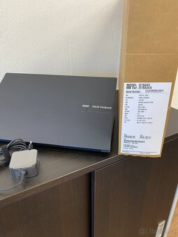 Notebook ASUS VivoBook 15 - i3/8GB/512GB/WIN 11 - 5