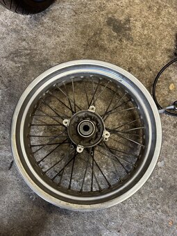 Motardová kola KTM + tlumiče - 5