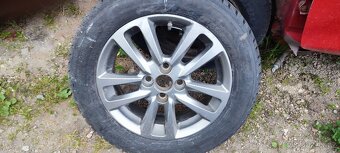 Yaris 1.0 na opravu,dily - 5
