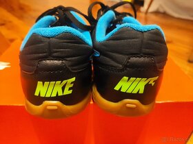 Prodám sálovky Nike velikost 38 - 5