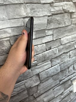 iPhone Xr 64 Gb - 5