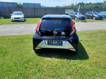 Toyota Aygo 1.0 VVT-i 53KW serviska 2x klíč TOP výbava - 5