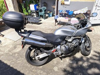 Honda Hornet 600 - 5
