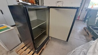 poškozený Trezor Kovona - 5
