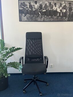 Ikea MARKUS Kancelářská židle, Vissle tmavě šedá - 5