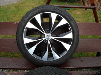 Originál Alu Kola Škoda 18+Pneu Zimní 5x112 ET 44 - 5