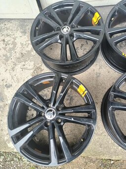 4ks alu disky orig. Audi 5x112 R18 - 5