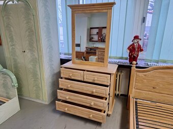 KVALITNÍ LOŽNICE PINIE TOP STAV JAK NOVÁ - 5