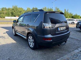 Mitsubishi Outlander XL 2011 - 5