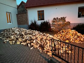 Štípané palivové dřevo - PRAHA - 5