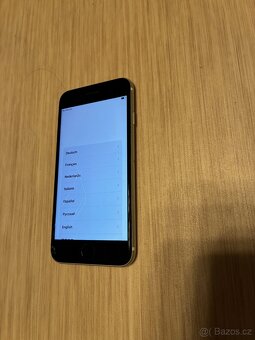 Prodám Apple iPhone SE 2020 64GB - používaný - 5