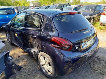 Peugeot 208 1,5 hdi - 5