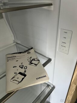 Chladnička SAMSUNG RS68A8841B1/EF 634L - 5