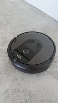 Robotický vysavač iRobot Roomba i7 - 5