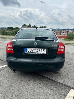 Škoda Octavia 1.6 FSI - 5