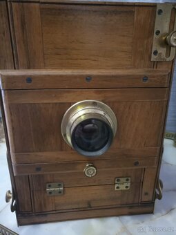 Historický dřevěný fotoaparát - 5