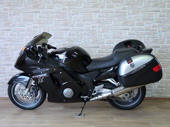 Honda CBR1100XX Super Blackbird 1.majitel, 39000km - 5