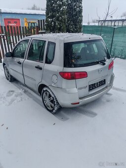 Prodám Mazda 2, najeto 87000 km, r.v. 2005/12 - 5