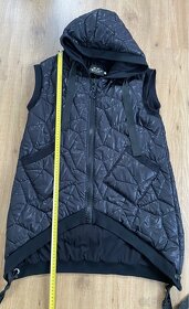 Krásná černá vesta - 5