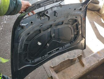 Škoda Octavia 2 FL kapota - 5